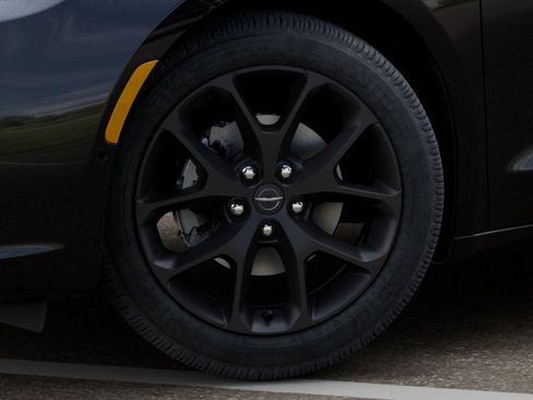 New 2026 Chrysler Pacifica Limited w/ S Appearance Package FWD image 8