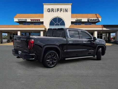 Used 2022 GMC Sierra 1500 Denali AWD/4WD image 4
