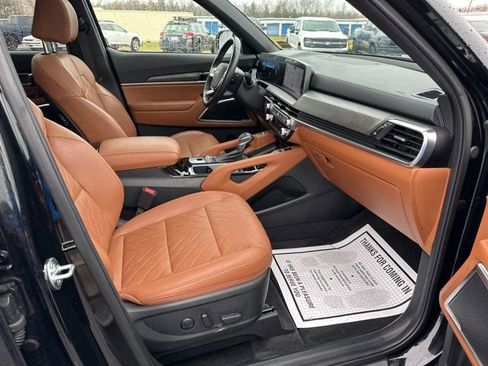 Used 2024 Kia Telluride SX X-Line image 9