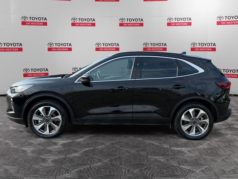 Used 2025 Ford Escape Platinum AWD/4WD image 8