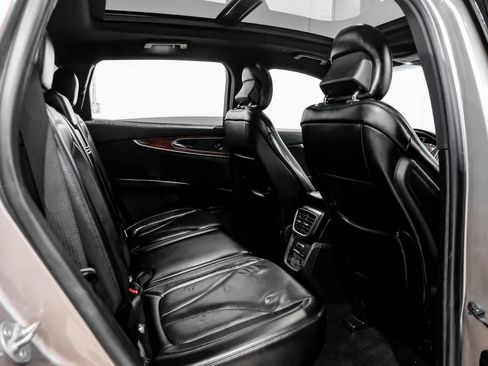 Used 2019 Lincoln Nautilus Reserve image 51