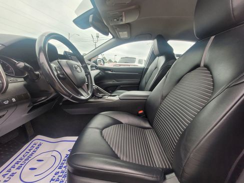 Used 2022 Toyota Camry SE w/ Convenience Package FWD image 15