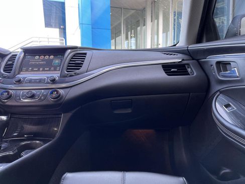 Used 2016 Chevrolet Impala LT FWD image 25
