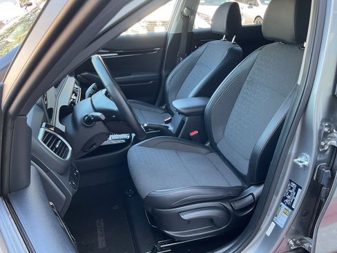 Used 2025 Kia Seltos S image 12