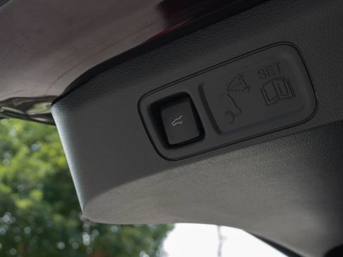 Used 2024 Ford Expedition Platinum RWD image 13