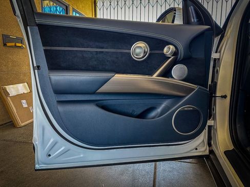 Used 2023 Genesis GV60 Performance image 12