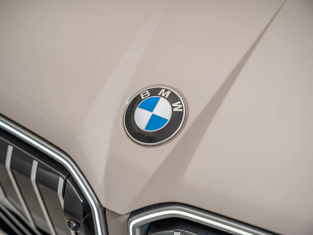 Used 2026 BMW X3 xDrive30i w/ Premium Package AWD/4WD image 11