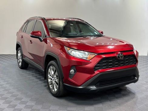 Used 2021 Toyota RAV4 XLE Premium AWD/4WD image 7