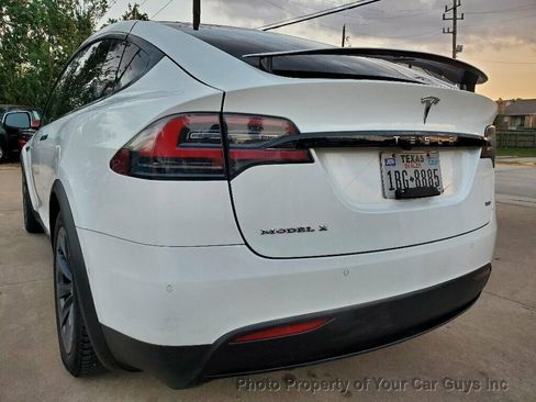 Used 2017 Tesla Model X image 23