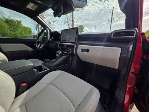 Used 2025 Toyota Tacoma Limited image 28