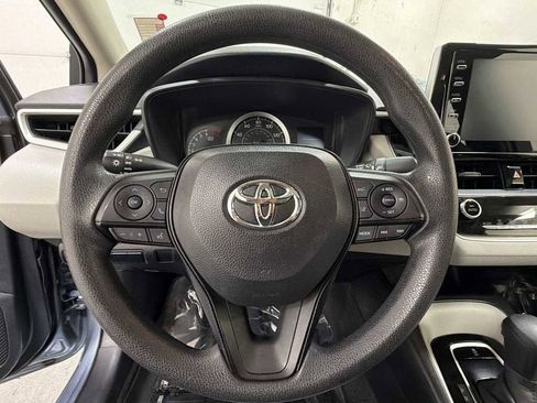 Used 2020 Toyota Corolla LE w/ LE Premium Package image 16