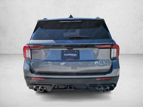 New 2026 Ford Explorer ST image 9
