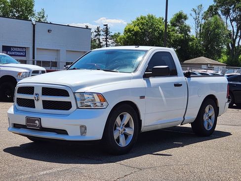 Used 2014 RAM 1500 Express RWD image 7