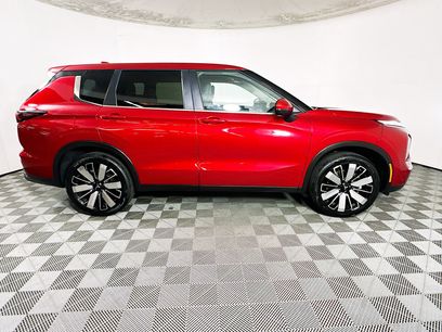 Used 2025 Mitsubishi Outlander SE