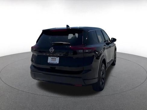 Used 2025 Nissan Rogue SV FWD image 13