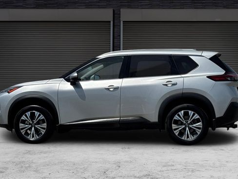 Used 2021 Nissan Rogue SV w/ Premium Package FWD image 7