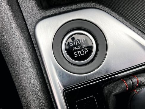 Used 2025 Nissan Sentra SR FWD image 36