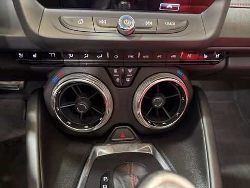 Used 2016 Chevrolet Camaro SS image 20