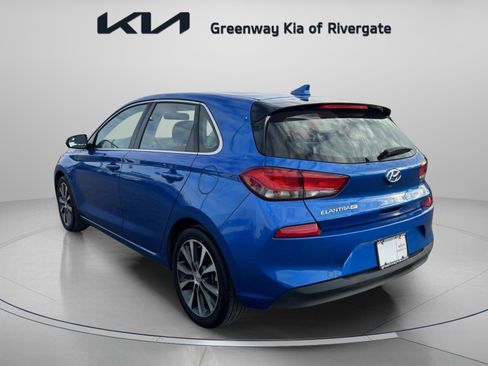 Used 2018 Hyundai Elantra GT image 6