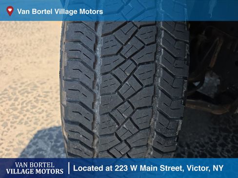 Used 2022 Nissan Frontier SV w/ Technology Package AWD/4WD image 31