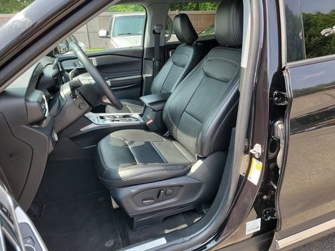 Used 2023 Ford Explorer Limited w/ Equipment Group 301A AWD/4WD image 20