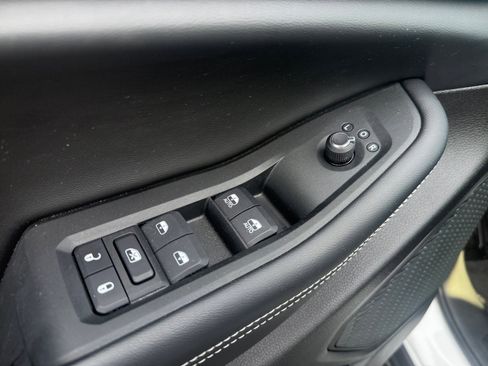 Used 2025 Jeep Grand Cherokee Laredo w/ Luxury Tech Group I image 26