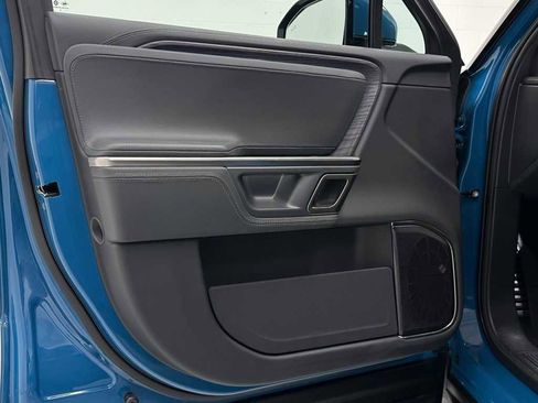 Used 2024 Rivian R1S Adventure image 25