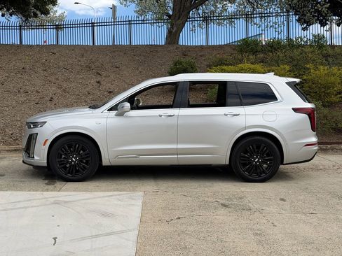 Used 2020 Cadillac XT6 Premium Luxury image 6