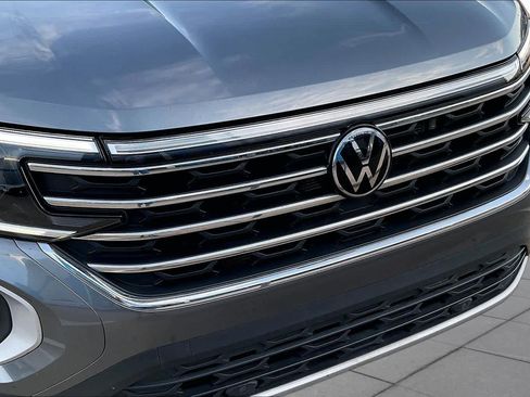 Used 2025 Volkswagen Atlas SE AWD/4WD image 27
