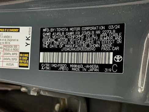 Used 2024 Toyota Prius LE image 12