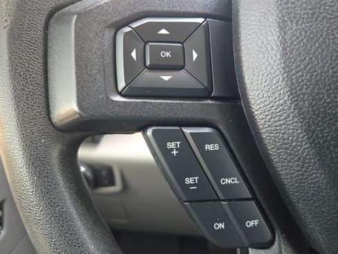 Used 2020 Ford F150 XLT image 12