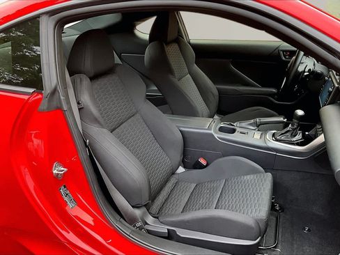 Used 2023 Toyota GR86 RWD image 9