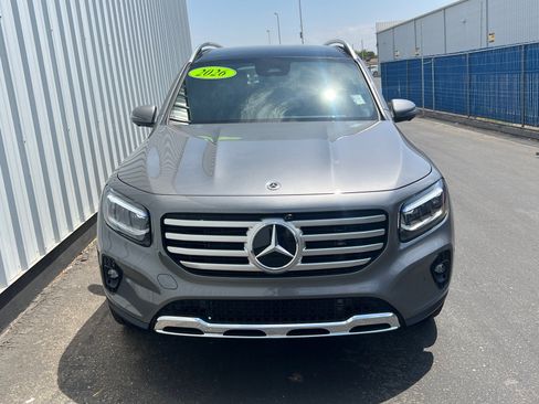 Used 2026 Mercedes-Benz GLB 250 image 2