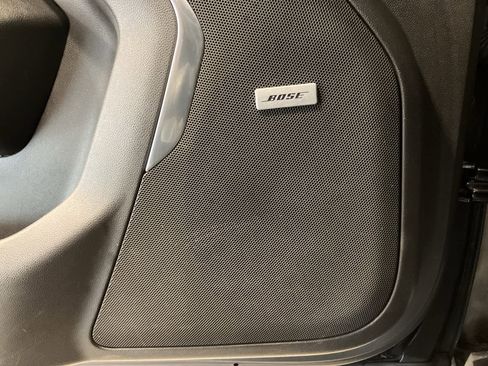 Used 2021 GMC Yukon XL SLT image 12