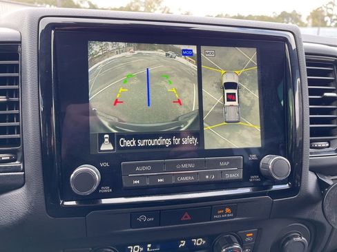 Used 2024 Nissan Frontier PRO-4X w/ Pro Premium Package image 11