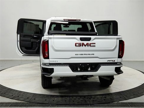 Used 2021 GMC Sierra 2500 AT4 image 14