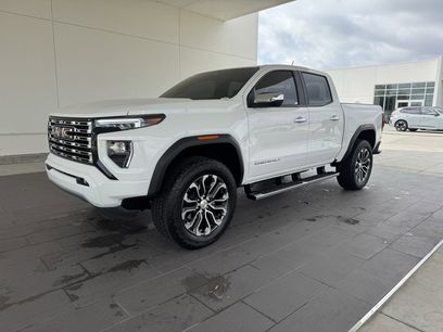 Used 2025 GMC Canyon Denali