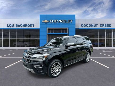 Used 2022 Ford Expedition Platinum AWD/4WD image 4