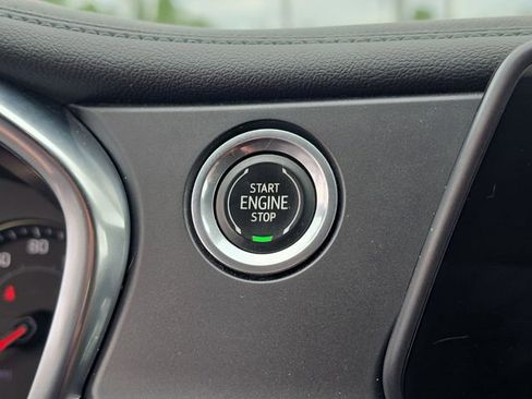 Used 2020 Chevrolet Blazer LT image 40