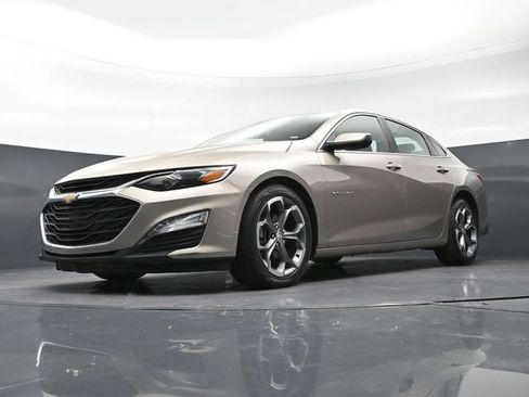 Used 2024 Chevrolet Malibu LT image 18