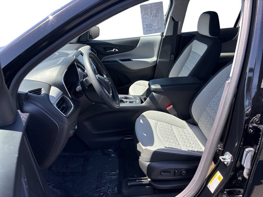 Used 2024 Chevrolet Equinox LS w/ LS Convenience Package FWD image 10