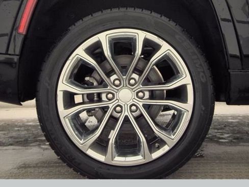 Used 2023 Jeep Grand Wagoneer Series II w/ Flexible Seating Group image 22