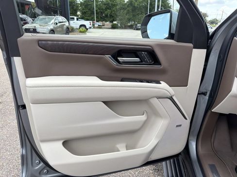 Used 2026 GMC Yukon XL Denali w/ Sun & Power Step Package RWD image 19
