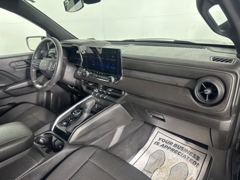 Used 2023 Chevrolet Colorado Trail Boss w/ Technology Package image 16