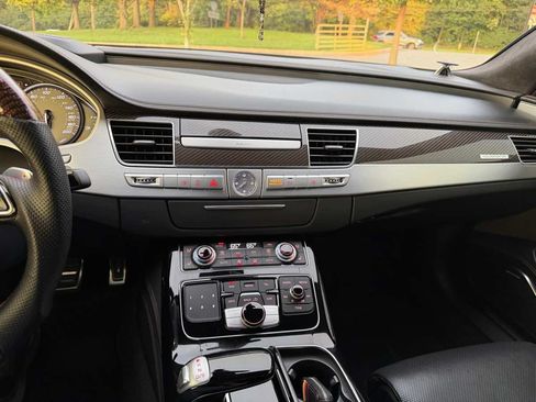 Used 2016 Audi S8 Plus AWD/4WD image 39