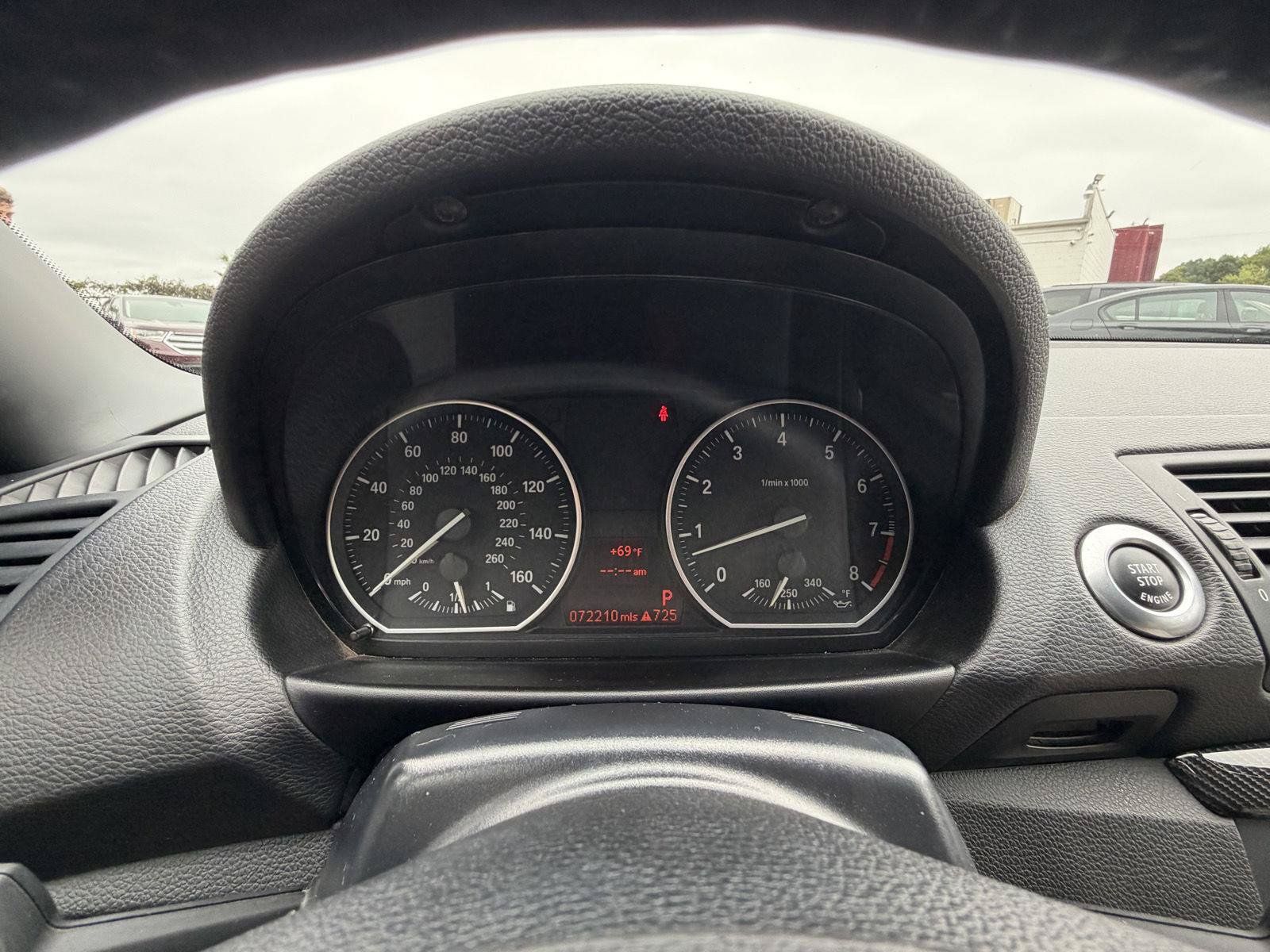 Used 2013 BMW 135i Convertible RWD image 17