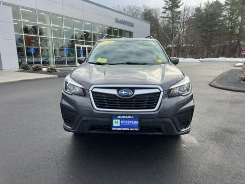 Used 2020 Subaru Forester Premium image 2