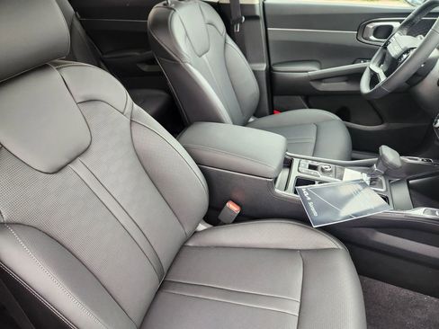 New 2026 Kia Sorento S AWD/4WD image 13