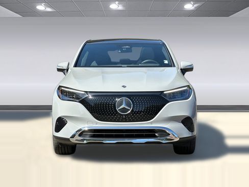 Used 2023 Mercedes-Benz EQE 350+ 4MATIC SUV image 5