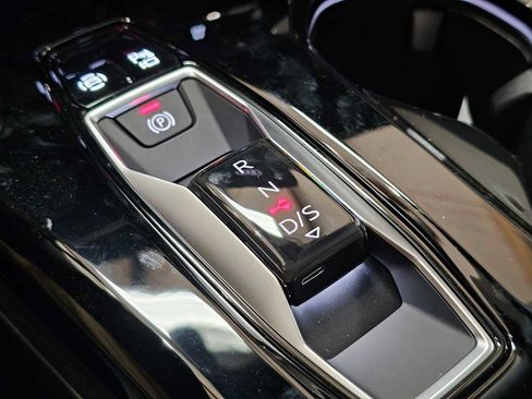 New 2025 Audi Q5 Premium image 33